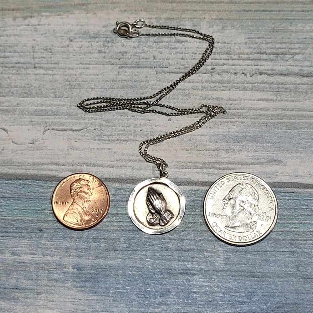Speidel Sterling Serenity Prayer Pendant Necklace. - Picture 9 of 12